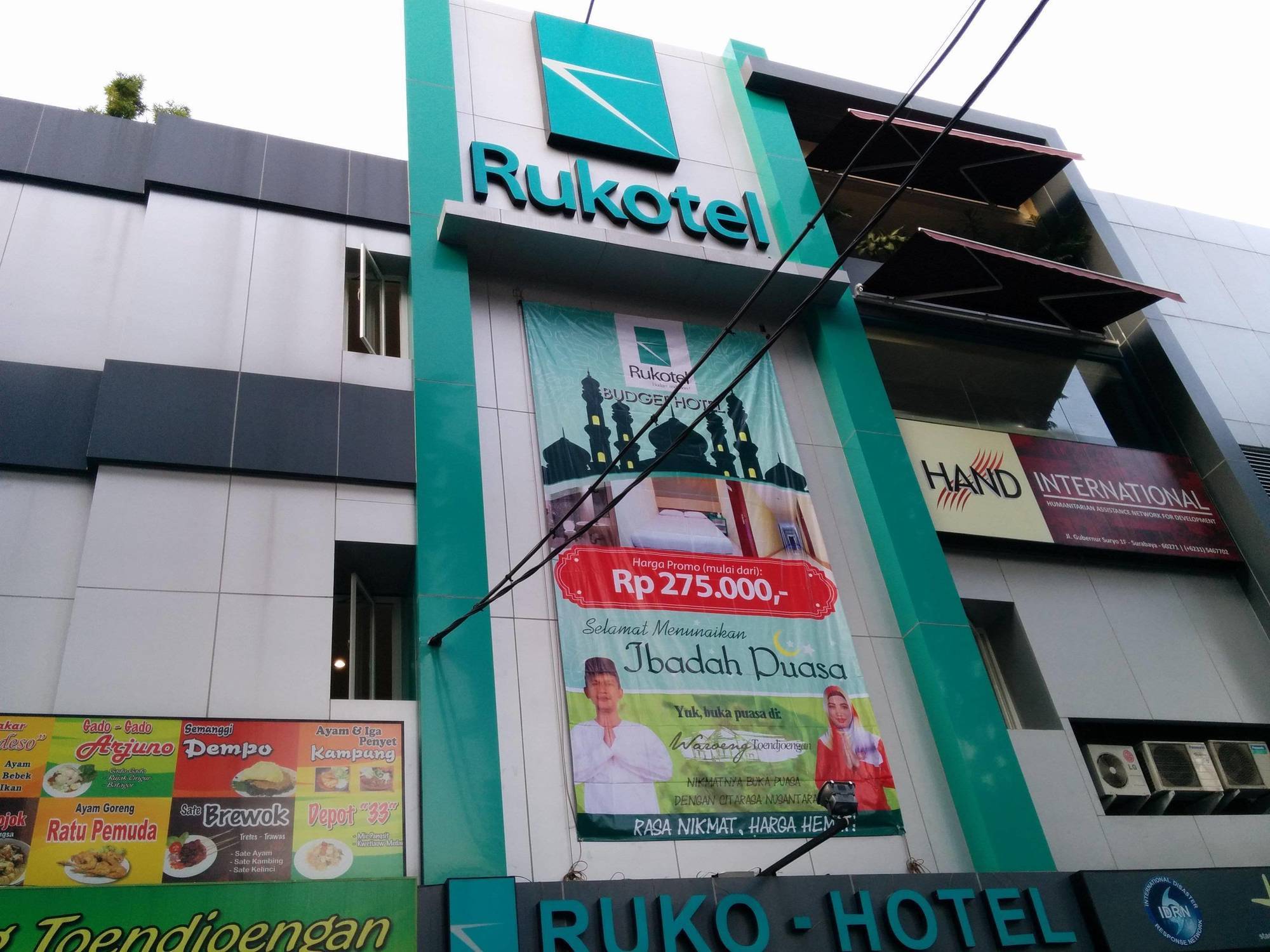 Oyo 277 Rukotel Near Rsu Adi Husada Undaan Kota سورابايا المظهر الخارجي الصورة